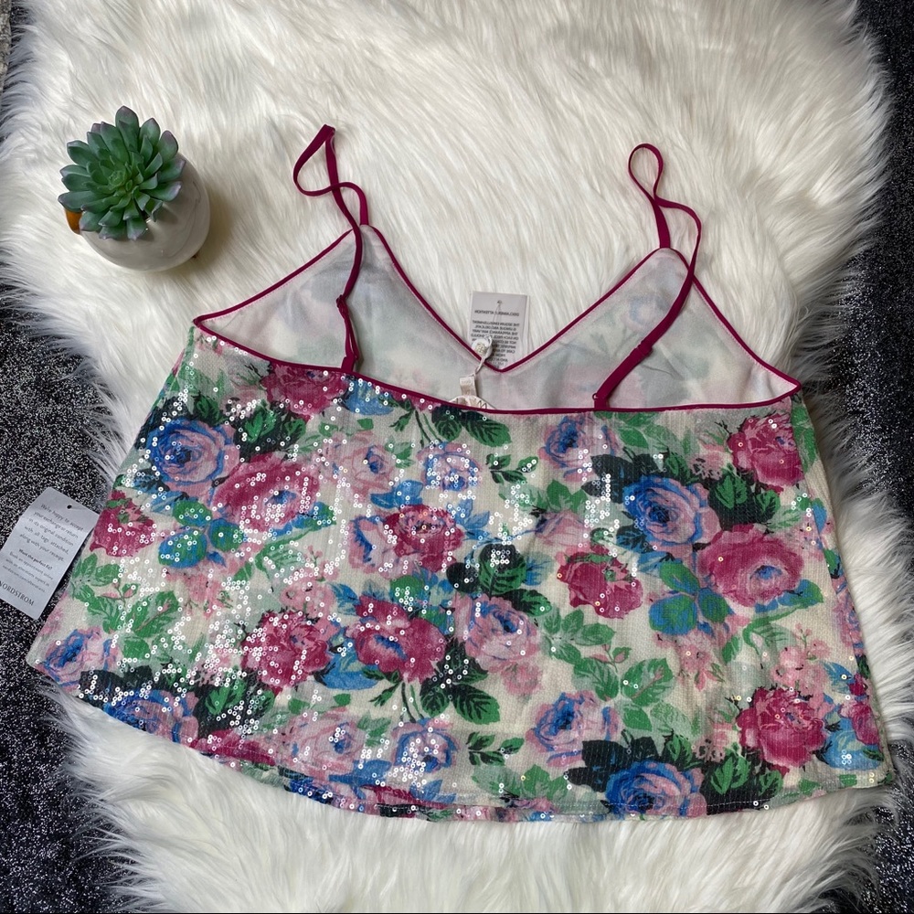 WAYF sequin rose tank top - Picture 4 of 6